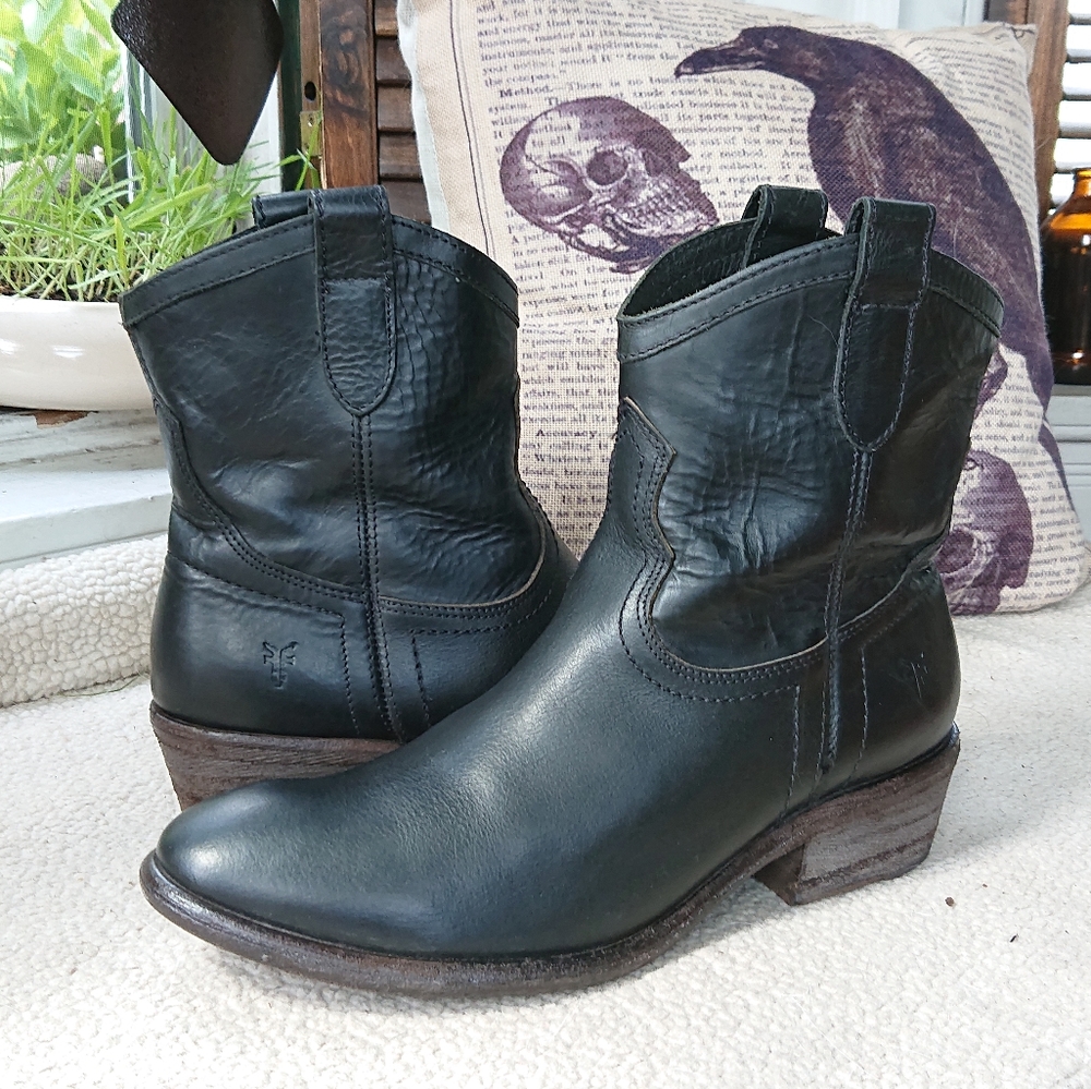 Frye "Carson Shortie"  Short Leather Cowboy Boot